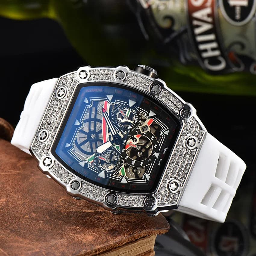 Luxury Diamond Quartz Watch — image 11