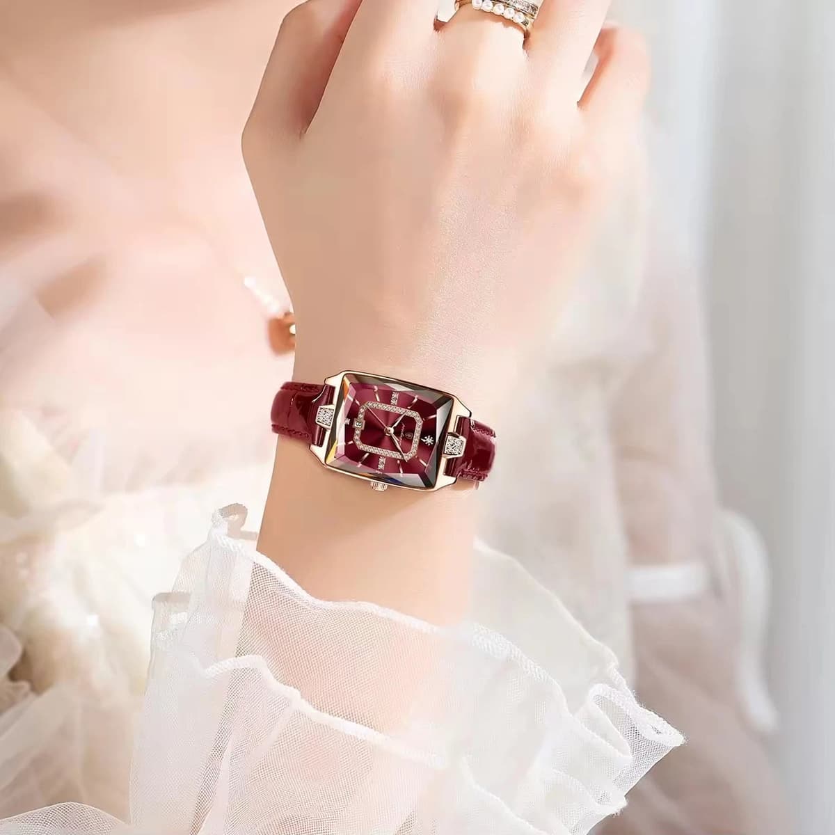 Poedagar 785 Luxury Diamond Leather Women's Watch — image 5