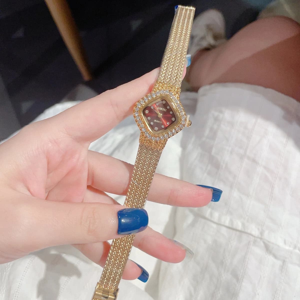 Luxury Women's Waterproof Quartz Watch — image 9