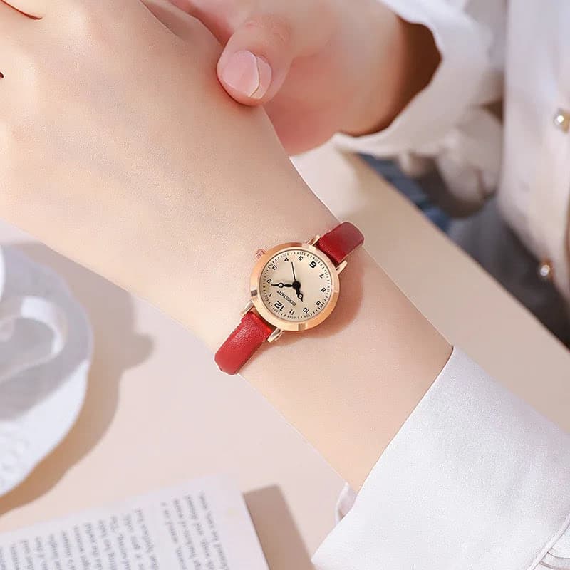 Retro Leather Strap Ladies Quartz Watch — image 4